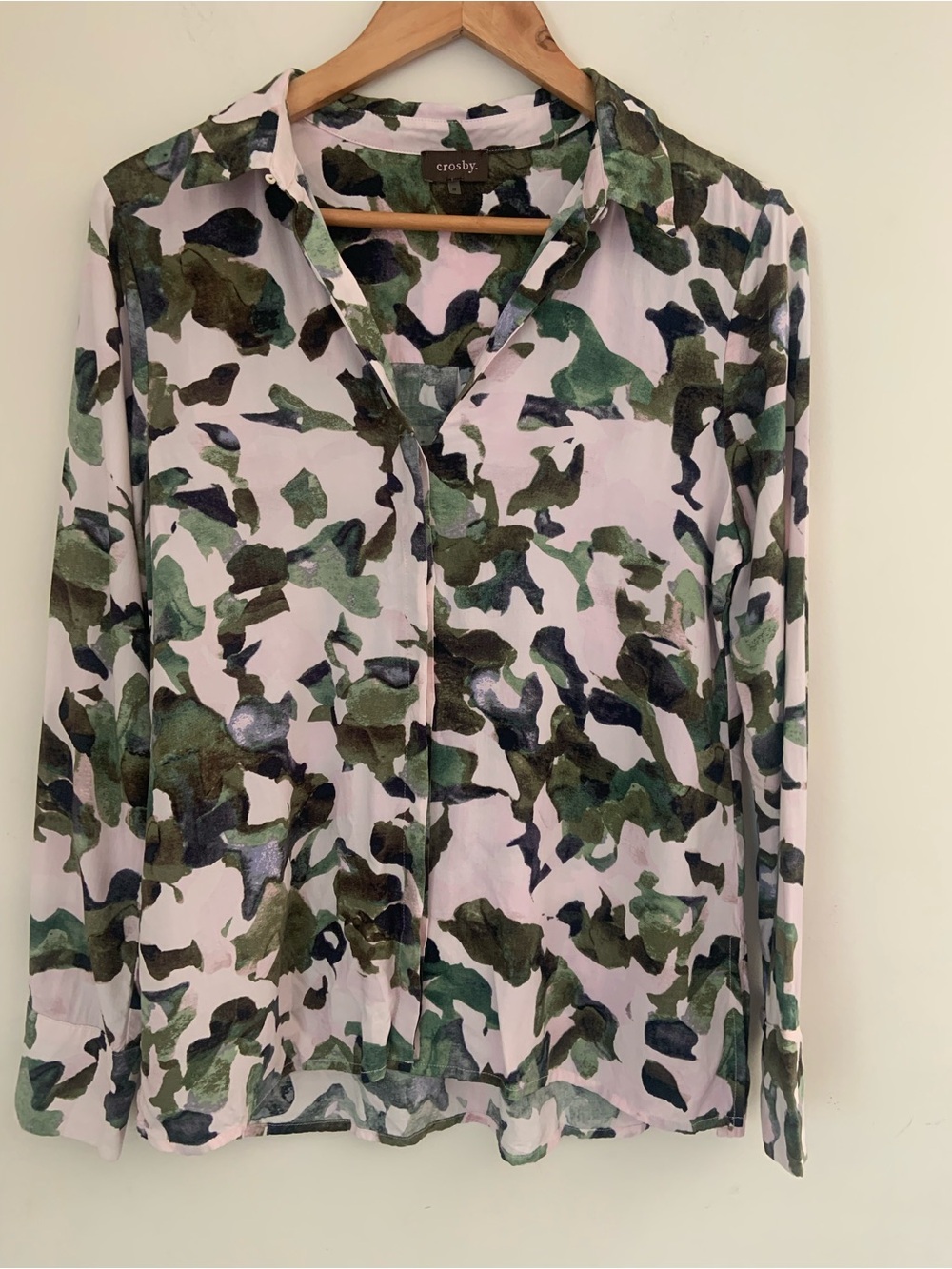 crosby. Green Pink Abstract Camouflage Button Down Rayon Long Sleeve Top